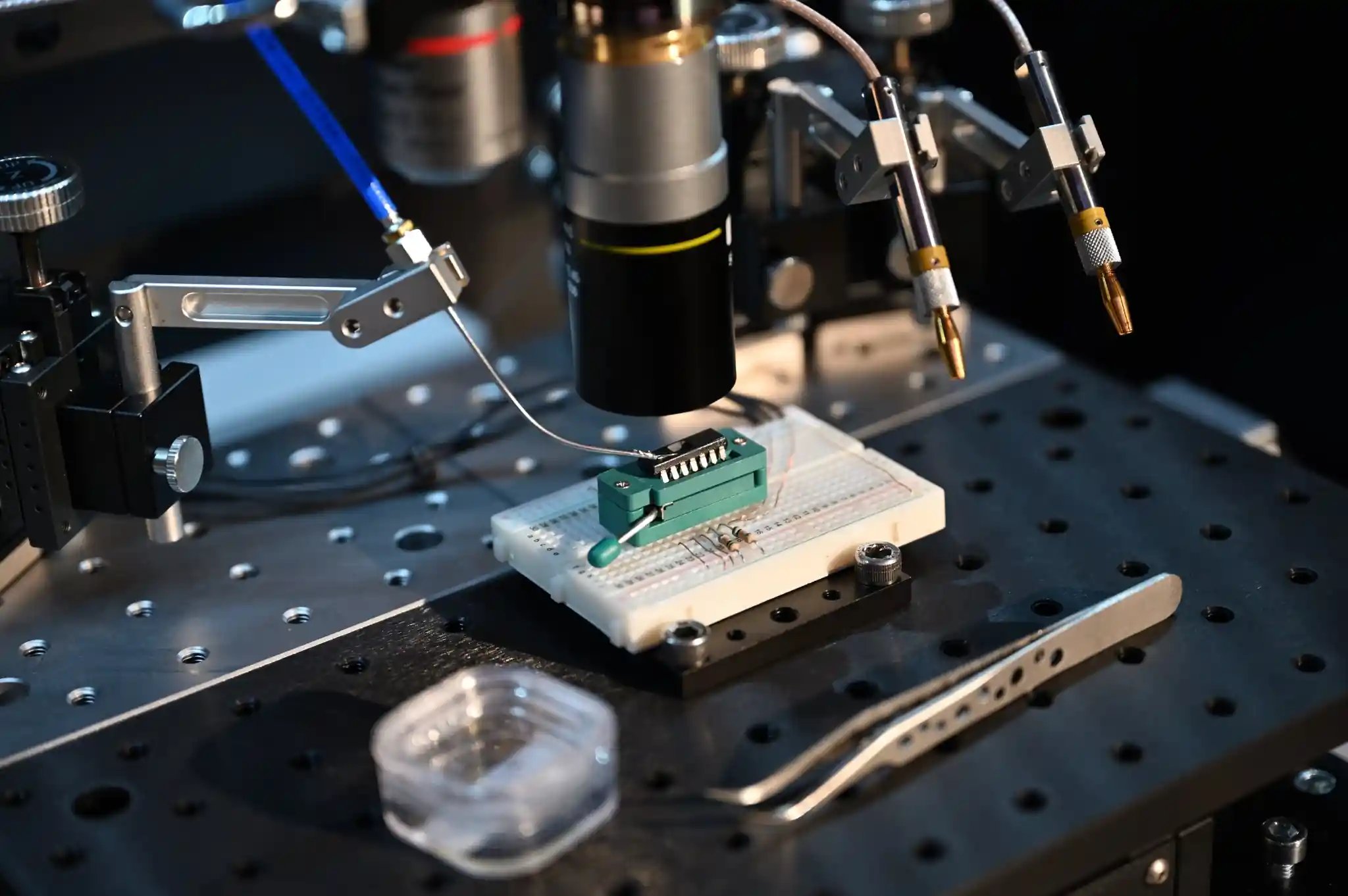 Stand-alone Quantum Diamonds Sensor