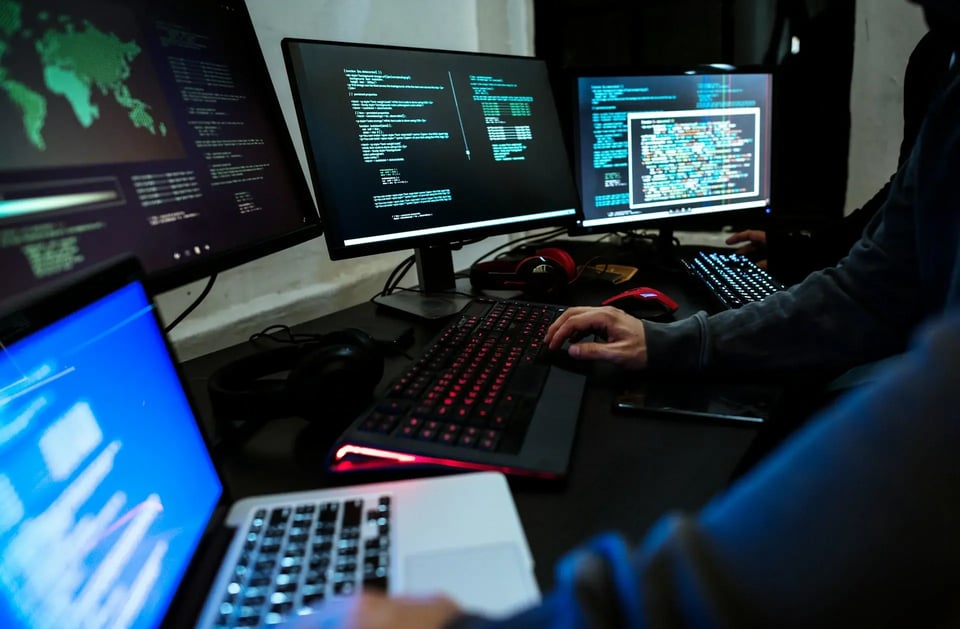 Reverse Engineering und Manipulationsschutz